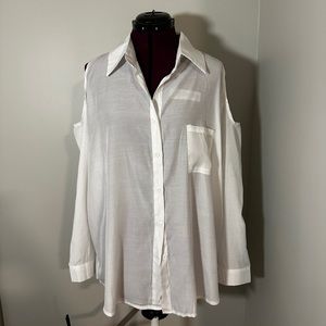 Cut out shoulder buttoned oversized shirt